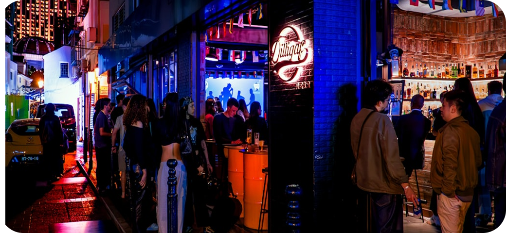 Entertainment & Social